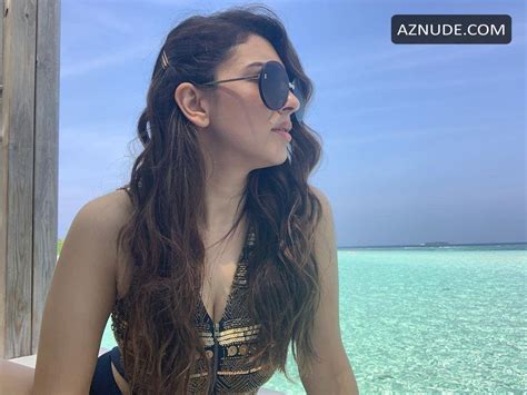 Hansika Motwani Hot Sexy Bold Pics Collection AZNude