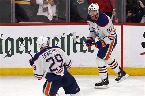 Oilers Star Connor McDavid Can Challenge Hallowed NHL Record in Stanley ...