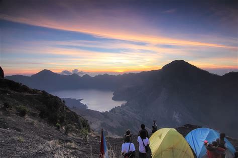 Exploring Mount Rinjani 4d 3n Royal Rinjani Tour