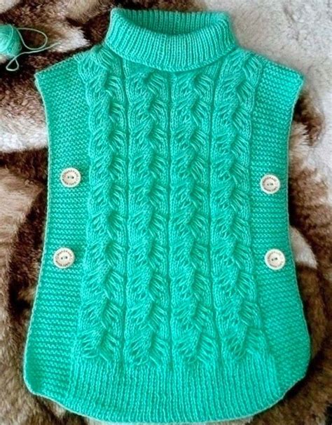 Вязанные детские жилетки спицами - 90 фото