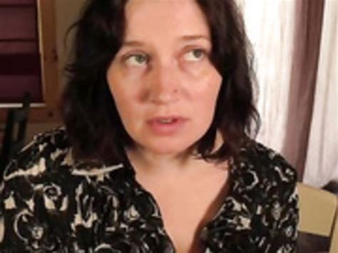 Bettie Bondage Is Such A Good Looking Milf