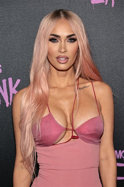 Megan Fox Looks Crazy Hot In Pink Mini Dress Photos The Fappening