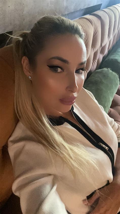 Julia Ritter Q MBESqGOE Porn Pic