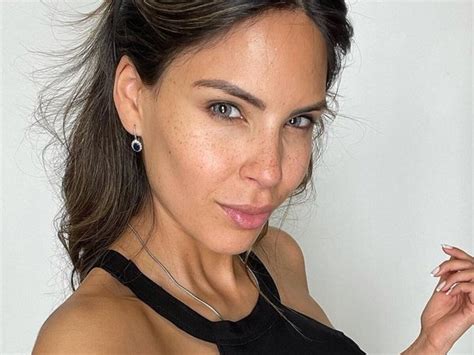 Barby Franco subió fotos en bikini y se atajó con una filosa ironía No sé photoshopear La