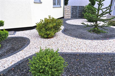 Landscaping with Decorative Rock & Gravel - Ornamental Stone