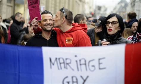 Hollande Sanciona Lei Do Casamento Gay Na Fran A Jornal O Globo