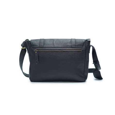 Tas Selempang Kulit Pria - Aleta Russel Bag - Tas Kulit dan Produk