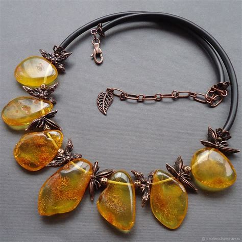 Фото ожерелье из янтаря