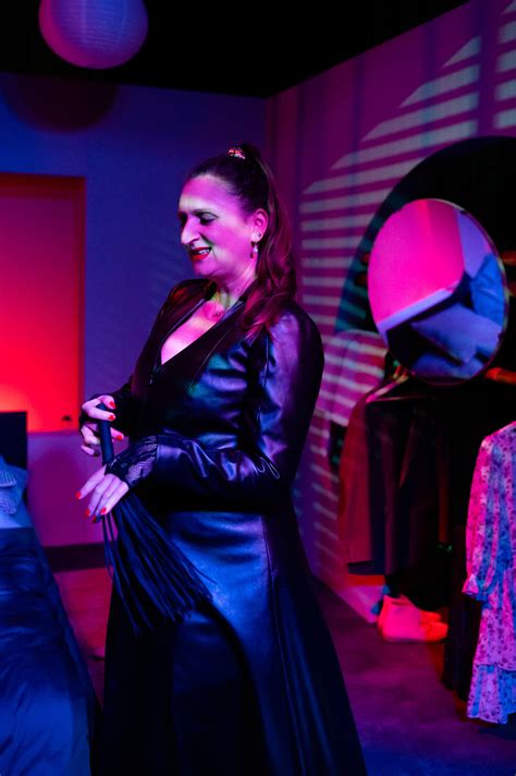 Divadlo Nov Sc Na Bratislava Sex Pre Pokro Il Ch Muzik Lov Divadlo