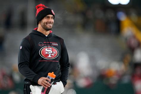 12 Hottest NFL Quarterbacks: Ranked