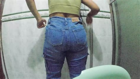 Stepmom Being Caught On Camera In The Bathroom Webcam Porn Feat Kelsystar Xhamster