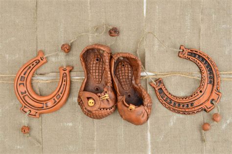 Домашние обереги: что следует вешать у входной двери