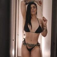 Amandafitx Naked Strip On XXX Webcam For Live Sex Video Chat VirtuaGirls