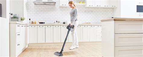 2 Weeks with the LG CordZero A9 Ultimate Handstick Vacuum | Harvey Norman