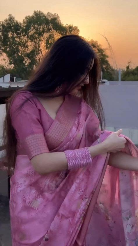 Hot Saree Video