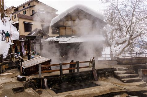 Nozawa Onsen in Winter – Zen Travellers