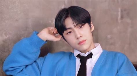 Ghim C A Elppa Tr N Bunch Of Hot Bois