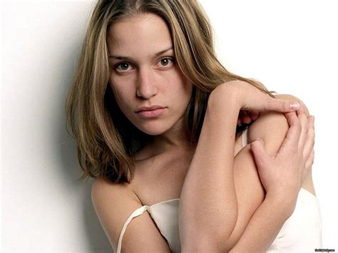 Piper Perabo Nude And Sexy Fappening Collection The Fappening