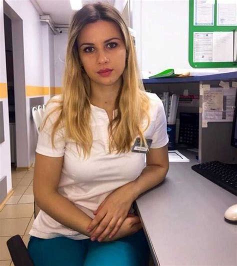 Горячие медсестры (17 фото)