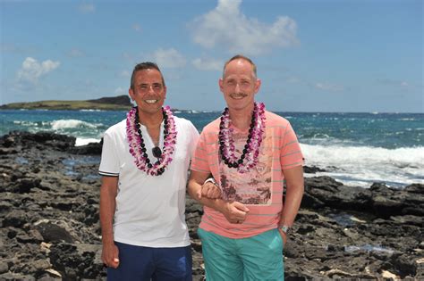 Same Sex Marriage Gay Lesbian Hawaii Wedding Sweet Hawaii Wedding Beach Weddings And Vow Renewals