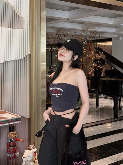 Ng M Body C A Hot Girl Th Phi C Ng Khai V I Tiktoker M I N I