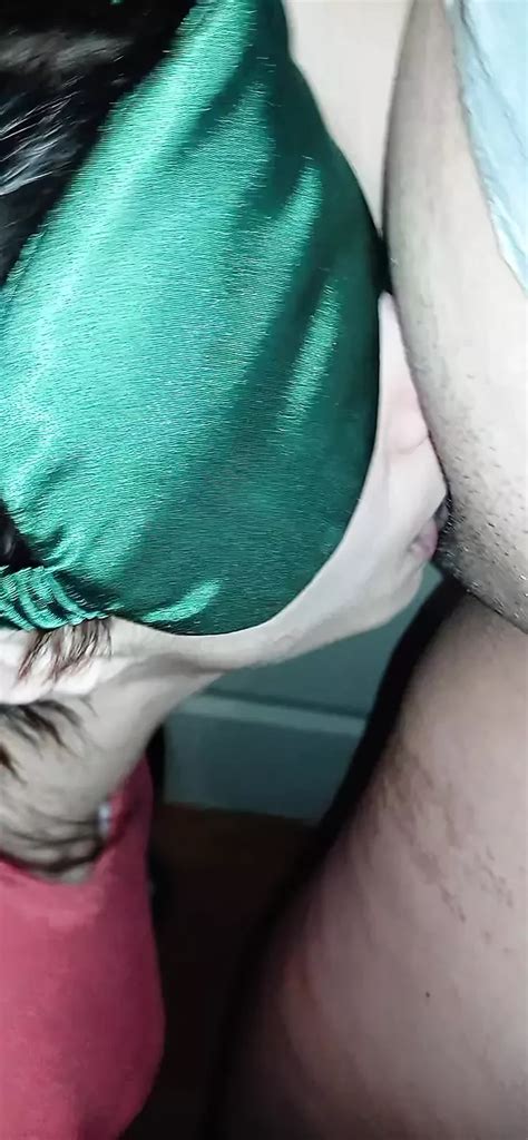 Free Lesbian Seduced Porn Videos Xhamster