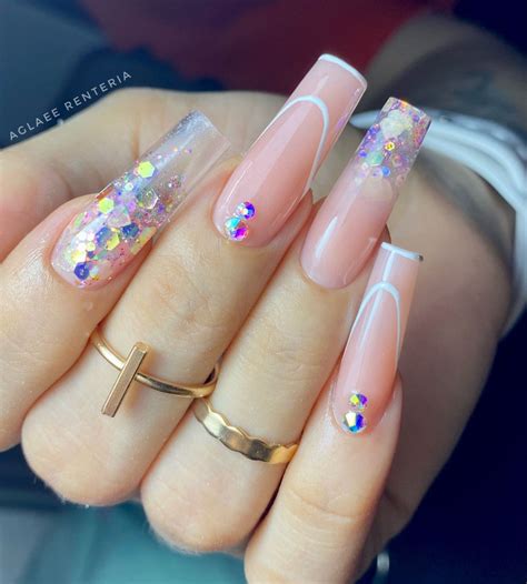 Uñas nude Manicura de uñas Uñas para baby shower Uñas acrílicas cuadradas largas