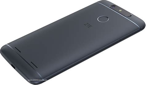 ZTE Blade V8 Lite pictures, official photos