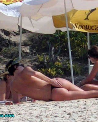 Charlize Theron Showing Tits In Topless To Paparazzi On Beach Porn Pictures XXX Photos Sex