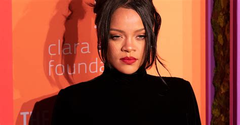 Rihanna Causes Outrage After Using Hadith As Soundtrack To Raunchy Lingerie Show Pillars