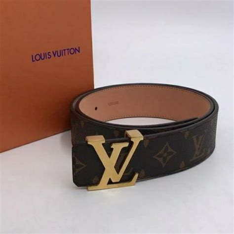 Купить Ремень Louis Vuitton с пряжкой LV по цене от 5 500 р. в Москве ...
