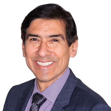 Salvador Gordon – Medium