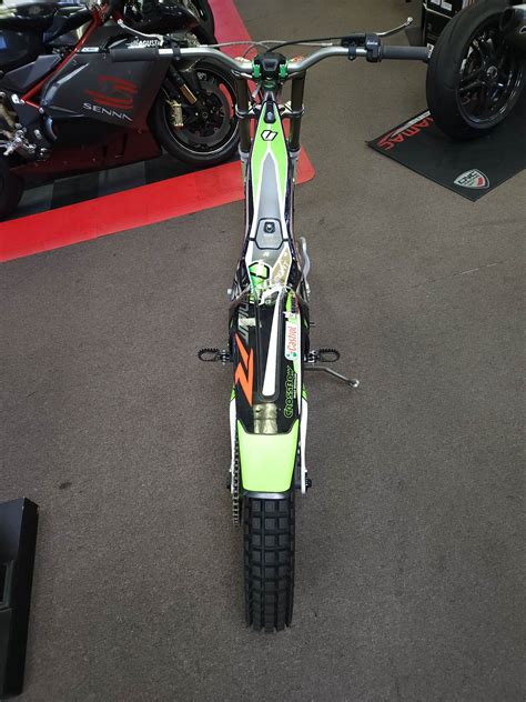 2018 Vertigo Combat Titanium R 250 - BRAND NEW
