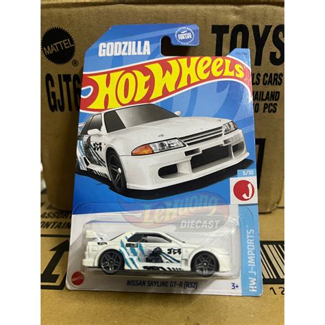 LeHuong Diecast Xe Hot Wheels Nissan Skyline GT R R Godzilla White Blue Shopee Việt Nam