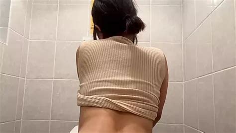 Verstecke Deine Stimme In Der Toilette Des Supermarktes Und Habe Sex Nachdem Sie Ihr A Dem