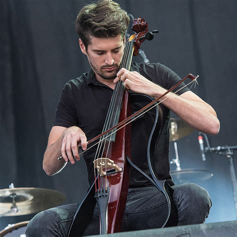 Luka Sulic Autor Em Violoncelo