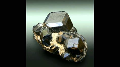 Меланит - YouTube