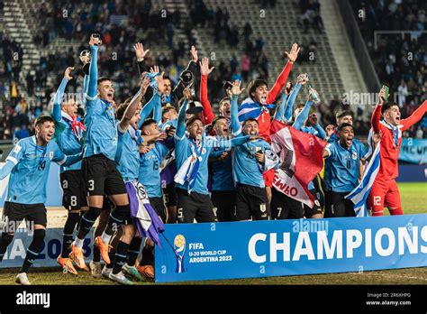 Italy Vs Uruguay Fotos Und Bildmaterial In Hoher Aufl Sung Alamy