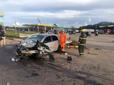 Acidente Deixa Dois Mortos E Um Ferido Na Br Tecle M Dia