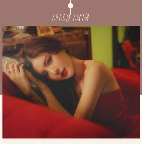 Hot girl có tên lạ được mệnh danh búp bê Ngoại hình xinh đẹp với tôi chỉ có lợi