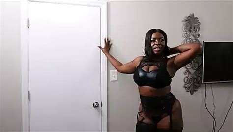 Kelly Starr And Lethal Lipps Have Interracial Lesbian Sex XHamster