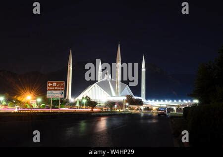 Shah Faisal Mosque at night in Islamabad Pakistan Stock Photo - Alamy