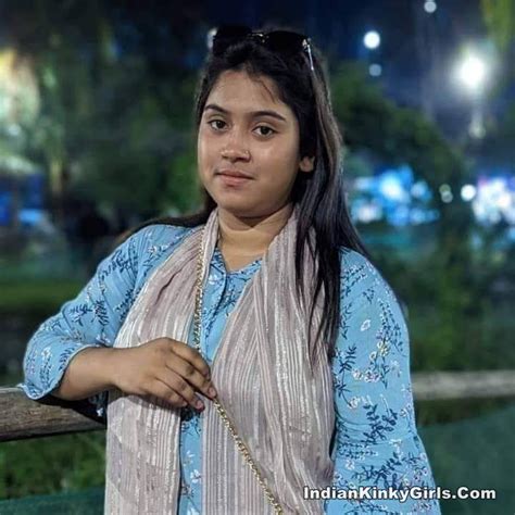 Curvy Desi Girl Nude Big Tits And Ass Indian Nude Girls