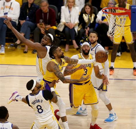 Warriors Stave Off Elimination Beat Lakers In Game 5 To Send Series