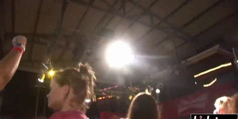 Women Dancing Naked On Stage Tnaflix