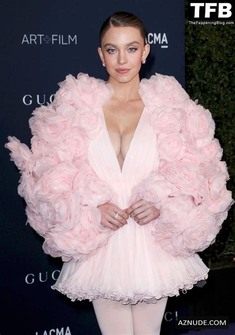 Sydney Sweeney Sexy Seen Flaunting Her Hot Cleavage At The Annual Lacma Art And Film Gala In Los