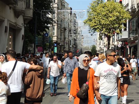 Stiklal Caddesi Street Beyo Lu Istanbul Steve Hobson Flickr