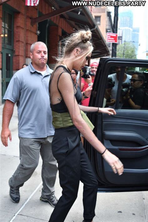 Cara Delevingne New York Babe Beautiful Celebrity Hotel Paparazzi New Nude Celebrities Mobile