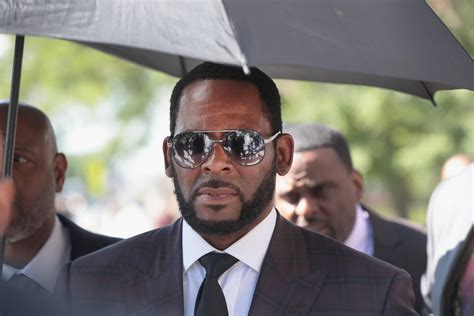 R Kelly Timeline Shining Star To Convicted Sex Offender Thegrio