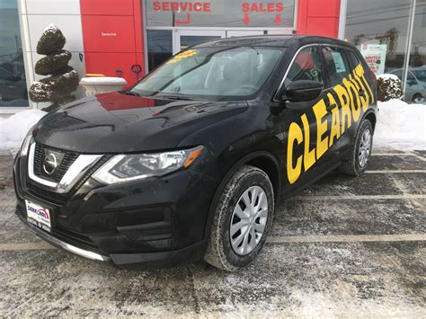 Olivier Nissan Grand Sault Pre Owned 2017 Nissan Rogue S FWD CVT For